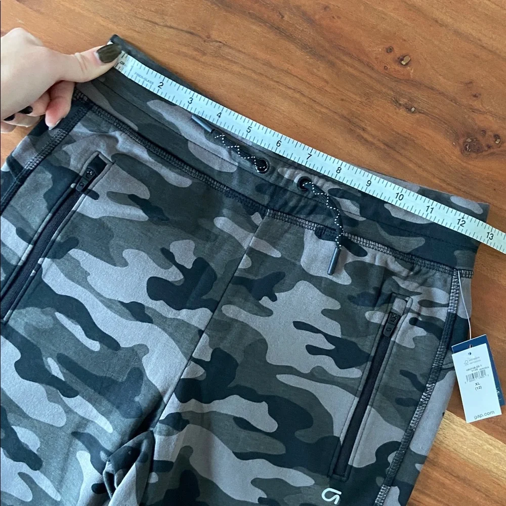 Gap Fit boys grey & black camo jogger sweat pant athletic sporty kids XL 12